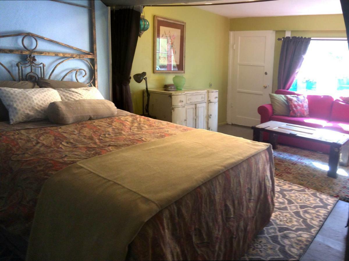 Apartamento Tropical Bohemian One Bedroom In The Hollywood Hills *